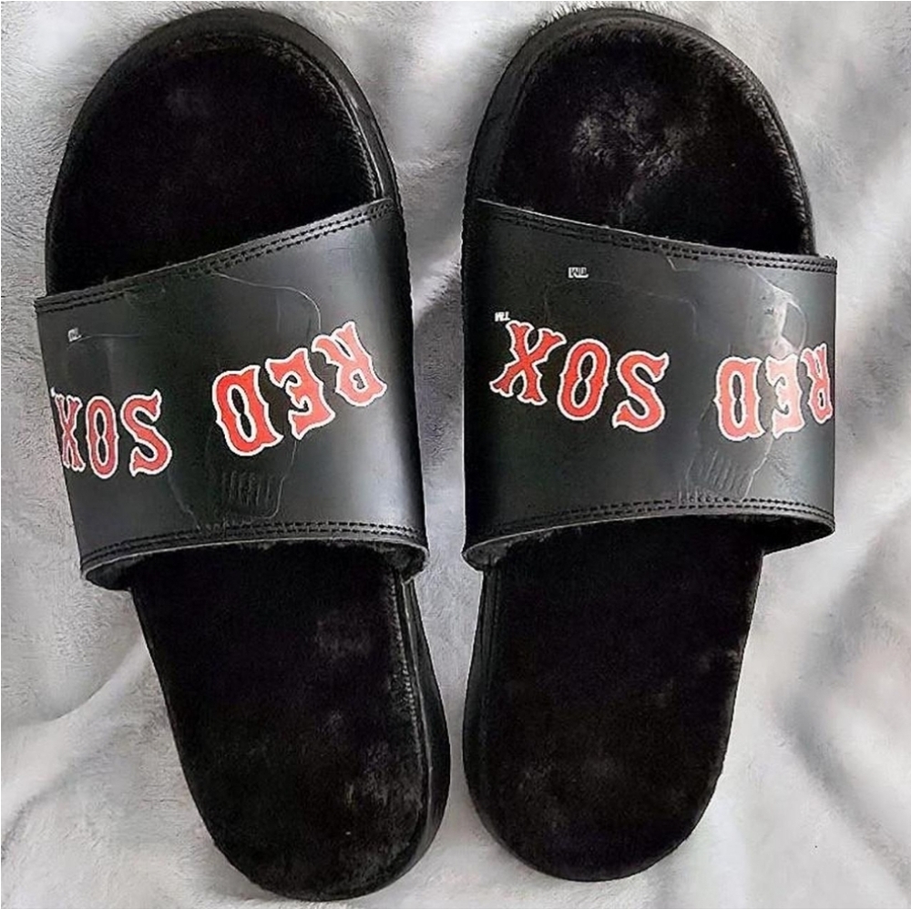 Red Sox Black ISlide Sandals Fur Mantra